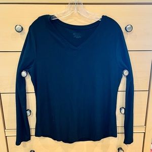 Women’s Black Long Sleeve Shirt